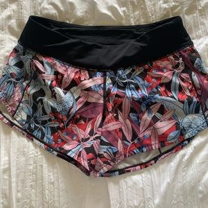 Lululemon Speed Shorts, size 4 tall